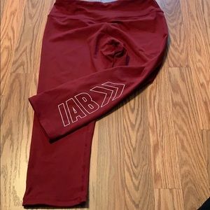 IAB MFG capris